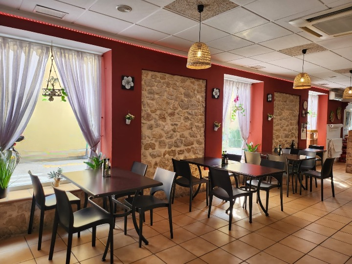 Marfull restaurant dining room